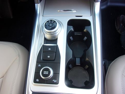 Certified 2023 Ford Explorer XLT w/ Equipment Group 202A image 16