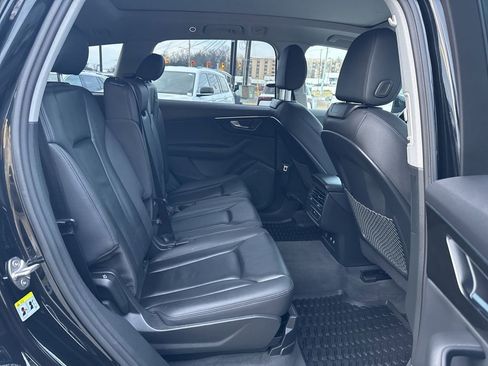 Used 2023 Audi Q7 2.0T Premium w/ Convenience Package image 24