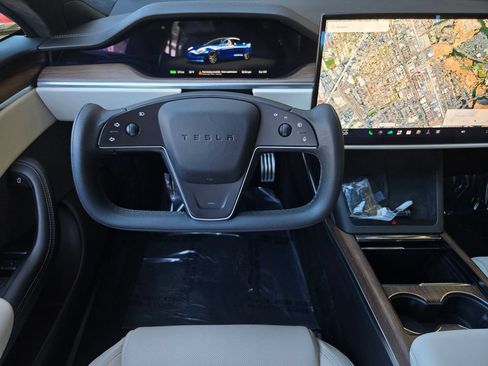 Used 2022 Tesla Model S AWD/4WD image 15