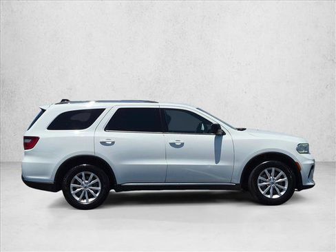 Used 2023 Dodge Durango SXT RWD image 4