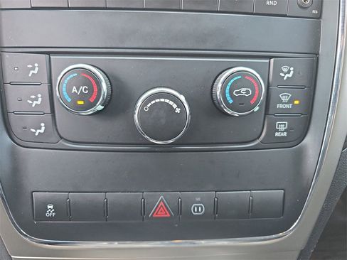 Used 2011 Jeep Grand Cherokee Laredo w/ Security & Convenience Group image 20