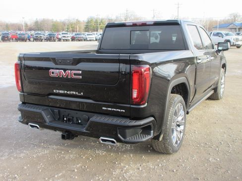 New 2026 GMC Sierra 1500 Denali w/ Denali Reserve Package image 5