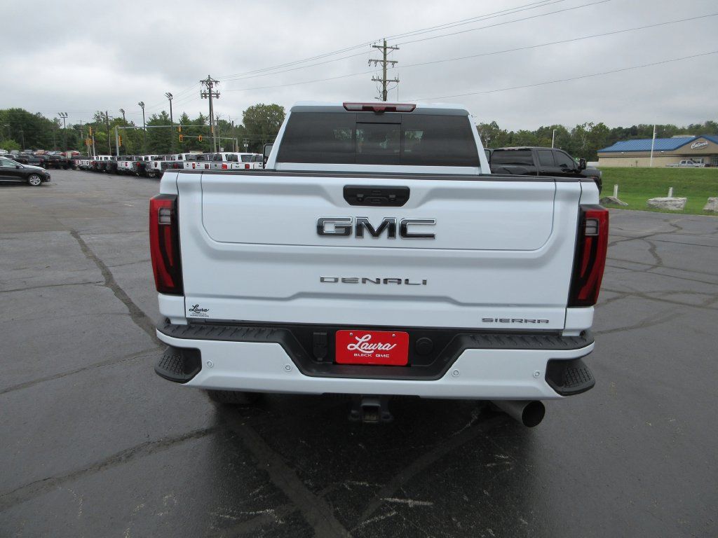 Certified 2026 GMC Sierra 2500 Denali Ultimate AWD/4WD image 7
