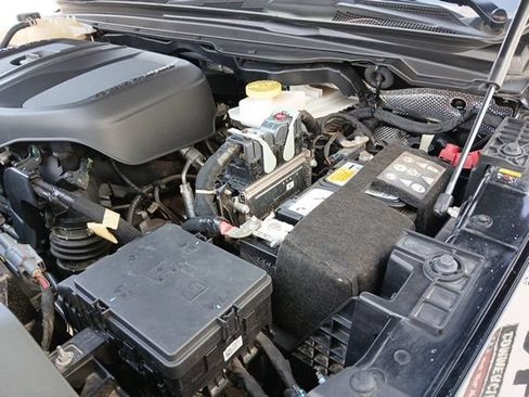 Used 2025 RAM 1500 Laramie AWD/4WD image 61