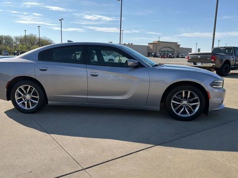 Used 2015 Dodge Charger SXT w/ Plus Group image 22