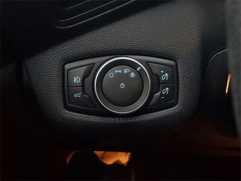 Certified 2018 Ford Escape SE w/ SE Sync 3 Package image 14