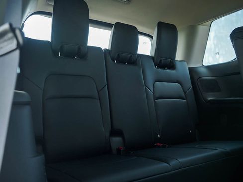 New 2025 Nissan Pathfinder SL w/ SL Premium Package image 14