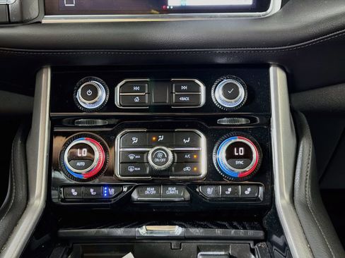Used 2023 GMC Yukon Denali w/ Max Trailering Package AWD/4WD image 19