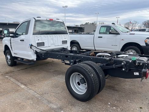 New 2024 Ford F350 XL w/ XL Chrome Package image 7