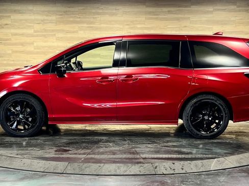 Used 2024 Honda Odyssey Sport image 9