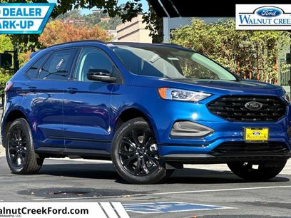 New 2024 Ford Edge SE w/ Black Appearance Package