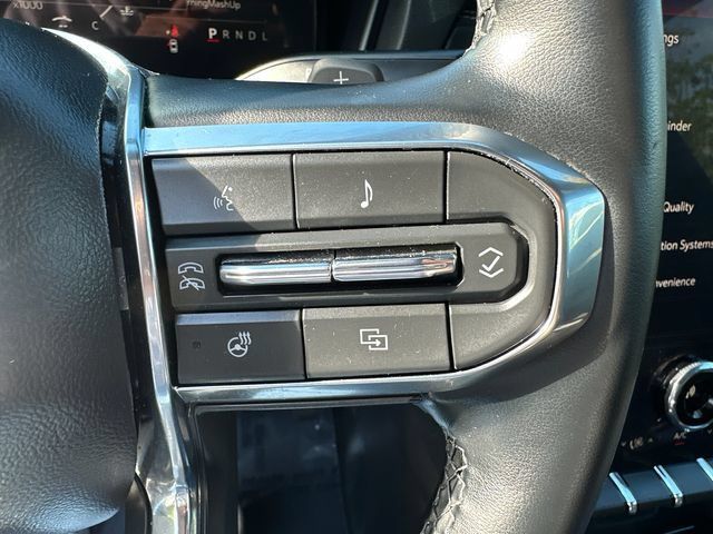 Used 2025 GMC Terrain Elevation AWD/4WD image 34