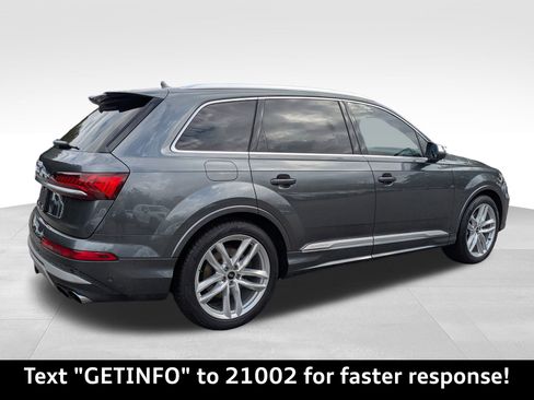 Used 2021 Audi SQ7 Premium Plus w/ Driver Assistance Package image 3
