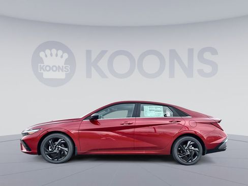 New 2026 Hyundai Elantra SEL Sport image 2