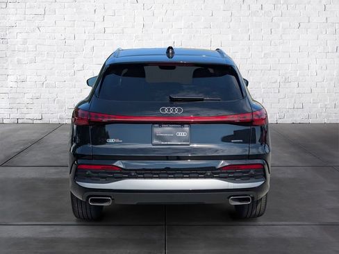 Certified 2025 Audi Q5 Premium AWD/4WD image 6