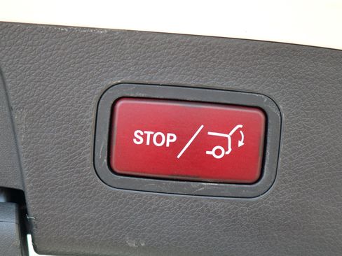 Used 2016 Mercedes-Benz GLA 250 image 42