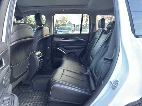 Used 2022 Jeep Grand Cherokee Limited 4xe image 26