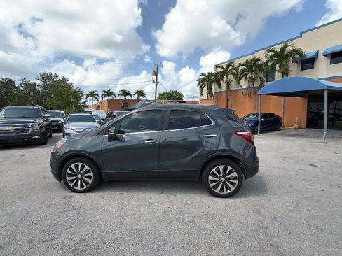 Used 2017 Buick Encore Essence FWD image 8
