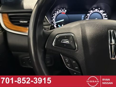 Used 2017 Lincoln MKC Reserve w/ Lincoln MKC Climate Package AWD/4WD image 27