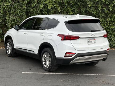 Used 2019 Hyundai Santa Fe SEL FWD image 6