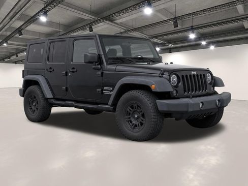 Used 2016 Jeep Wrangler Unlimited Sport w/ Quick Order Package 24S AWD/4WD image 2