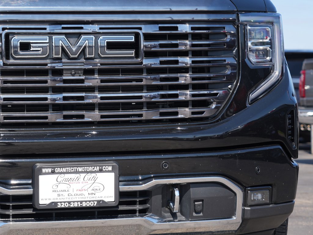 Used 2024 GMC Sierra 1500 Denali Ultimate AWD/4WD image 9
