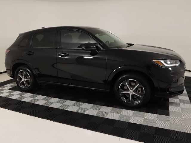 Used 2023 Honda HR-V EX-L image 6