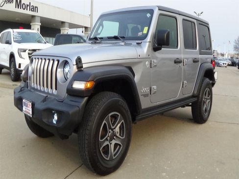 Certified 2019 Jeep Wrangler Unlimited Sport S AWD/4WD image 2