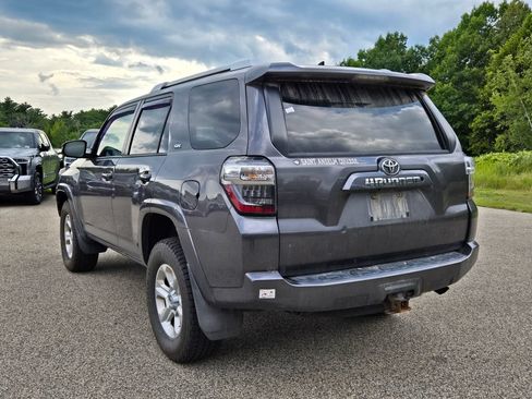 Used 2015 Toyota 4Runner SR5 AWD/4WD image 3