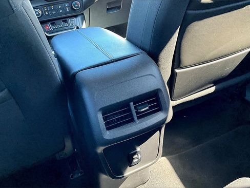 Used 2018 GMC Terrain SLE image 32