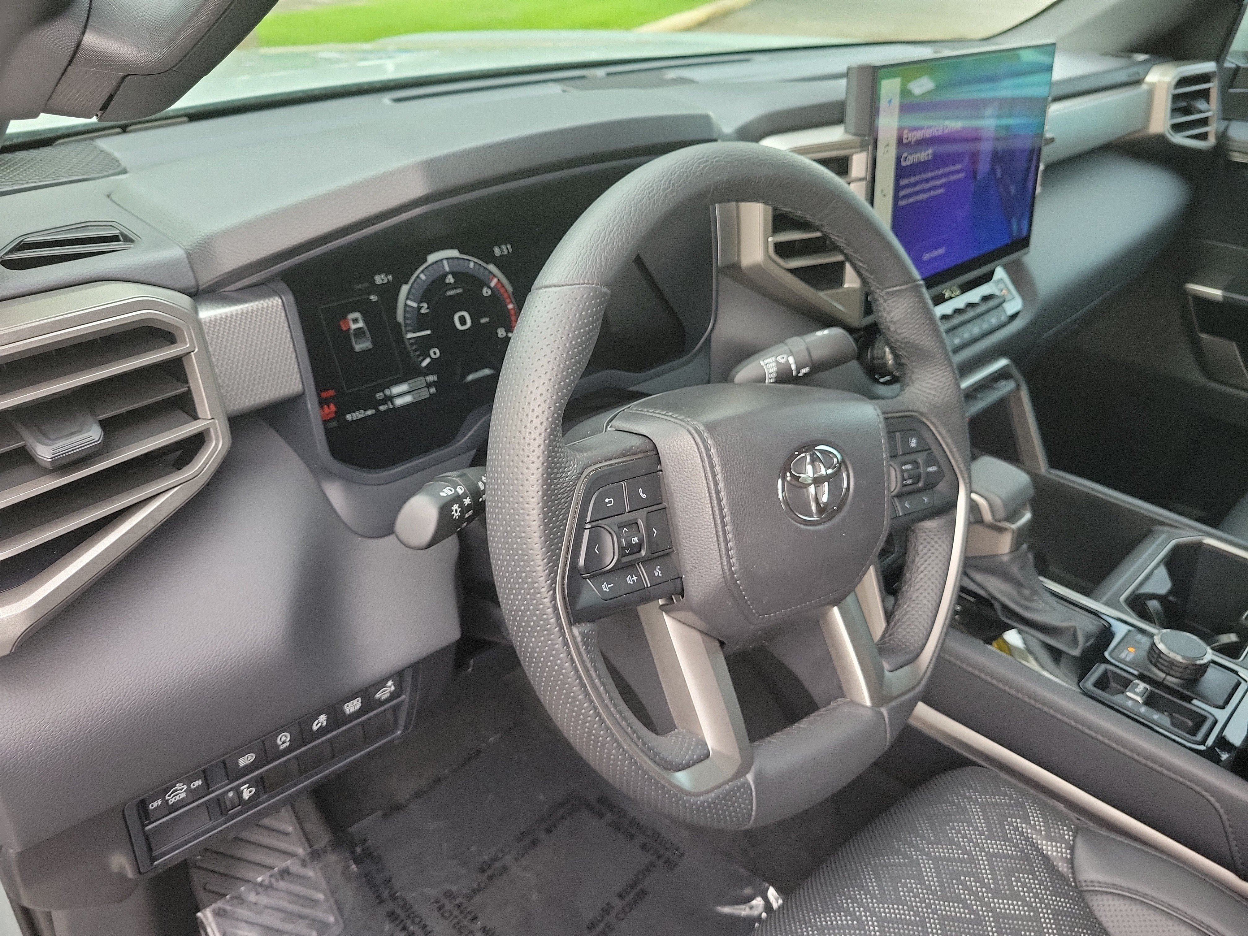 Certified 2025 Toyota Tundra Limited AWD/4WD image 23