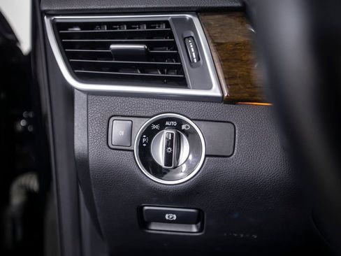 Used 2012 Mercedes-Benz ML 350 4MATIC image 37