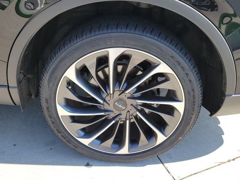 Certified 2022 Lincoln Aviator Reserve w/ Equipment Group 201A AWD/4WD image 14