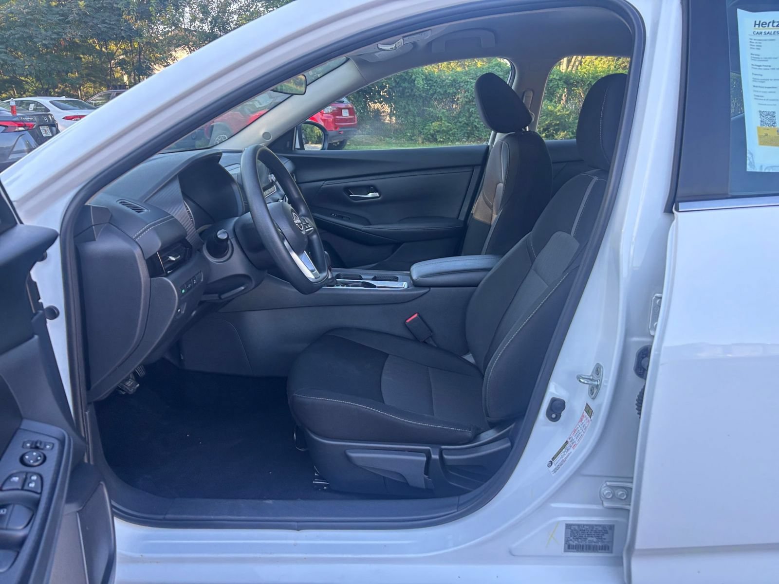 Used 2025 Nissan Sentra SV FWD image 25