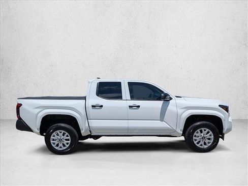 Certified 2025 Toyota Tacoma SR RWD image 4