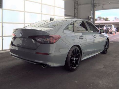 Used 2025 Honda Civic Sport image 2