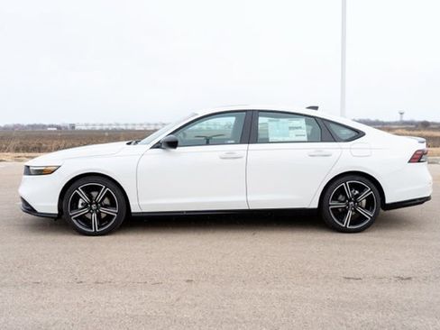 New 2026 Honda Accord SE image 4