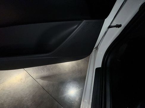 New 2026 Kia Niro LX image 17