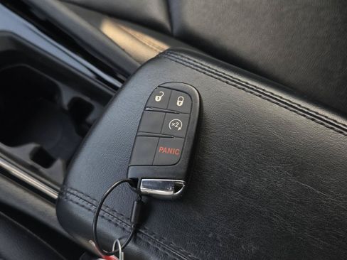 Used 2024 Jeep Compass Limited AWD/4WD image 31