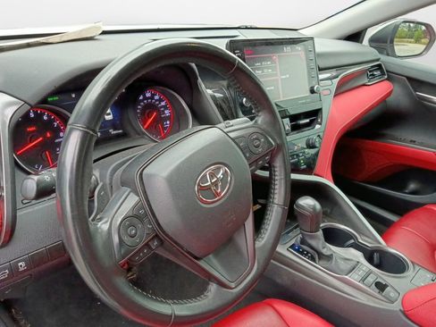 Used 2023 Toyota Camry XSE FWD image 13