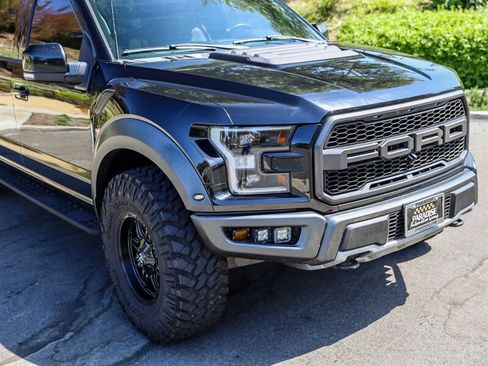 Used 2018 Ford F150 Raptor w/ Equipment Group 802A Luxury AWD/4WD image 12
