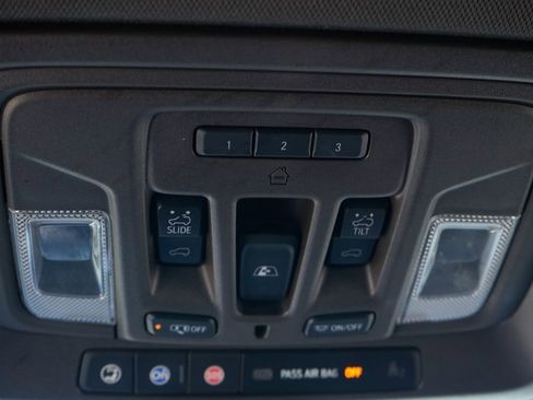 Used 2019 Chevrolet Silverado 1500 LTZ w/ LTZ Plus Package AWD/4WD image 29