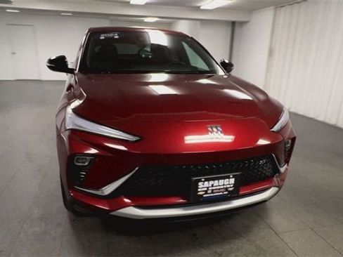 Certified 2024 Buick Envista Sport Touring w/ Convenience I Package image 3