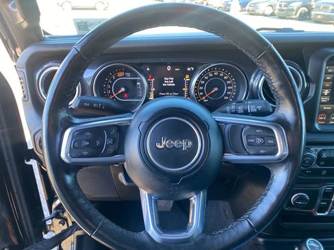 Used 2023 Jeep Wrangler Sahara image 15