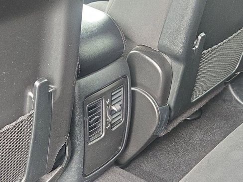 Used 2024 Dodge Durango SXT w/ 3rd Row Seating Group AWD/4WD image 38
