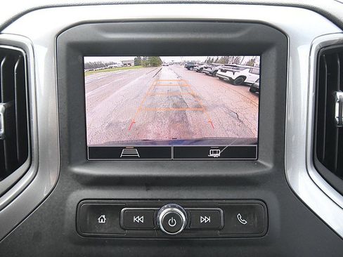 Used 2023 Chevrolet Silverado 1500 Custom AWD/4WD image 20