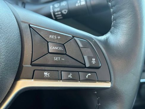 Used 2025 Nissan Sentra SV w/ All-Weather Package FWD image 21