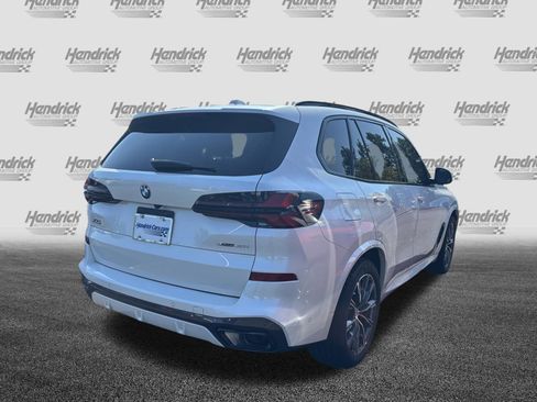 Used 2025 BMW X5 xDrive40i w/ M Sport Package AWD/4WD image 11
