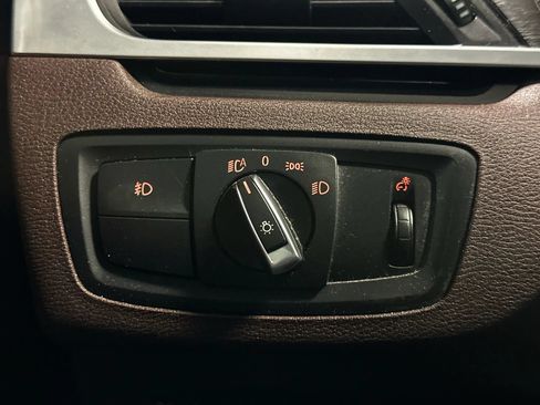 Used 2017 BMW X1 xDrive28i AWD/4WD image 32