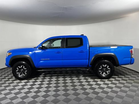 Used 2020 Toyota Tacoma TRD Off-Road w/ TRD Premium Off Road Package AWD/4WD image 8